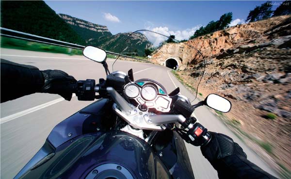 Evitar accidentes de moto en carretera