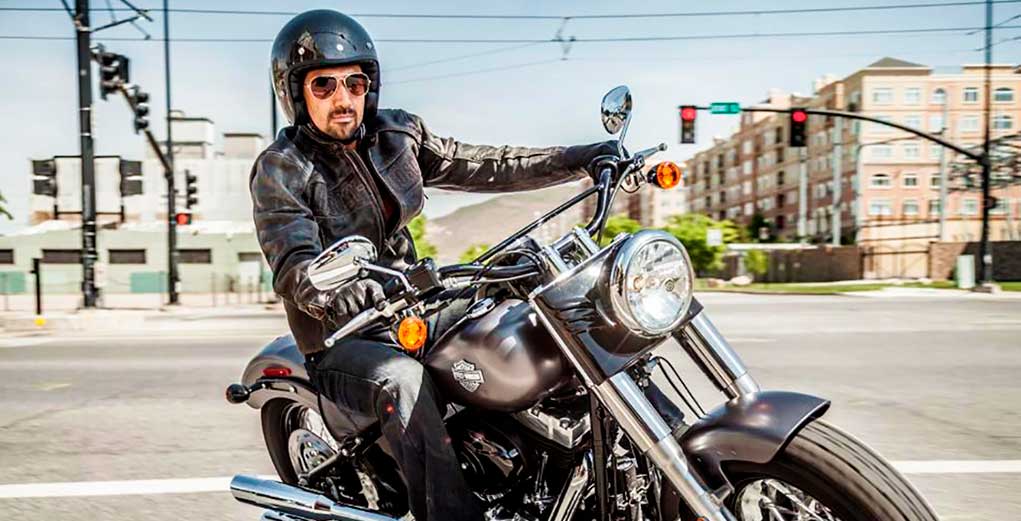 dividir Directamente revolución La postura correcta al conducir tu motocicleta - Pasión Biker