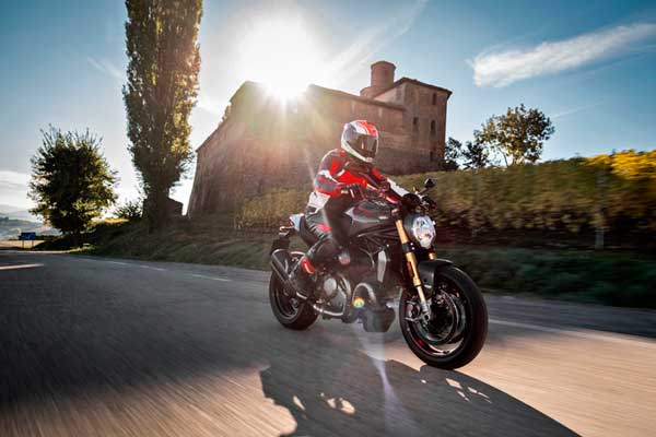 Ducati Monster 1200