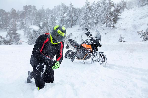 Moto en invierno