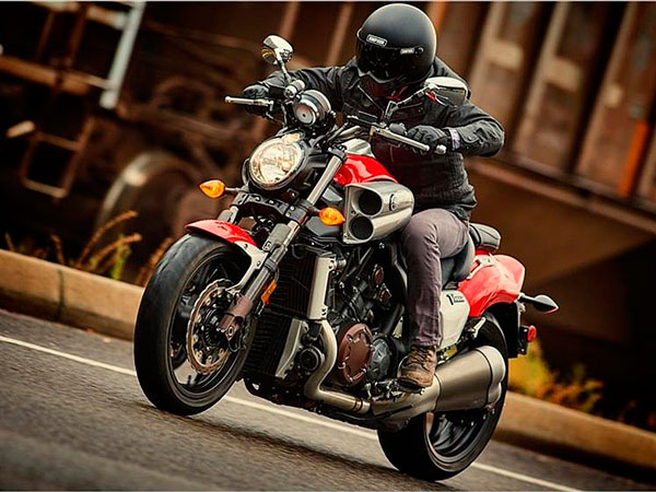 Yamaha VMAX 