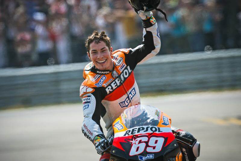 [Imagen: Nicky-Hayden1.jpg]