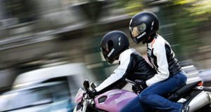 ¿Cómo conocer una chica motociclista? Cómo conocer una chica motociclista
